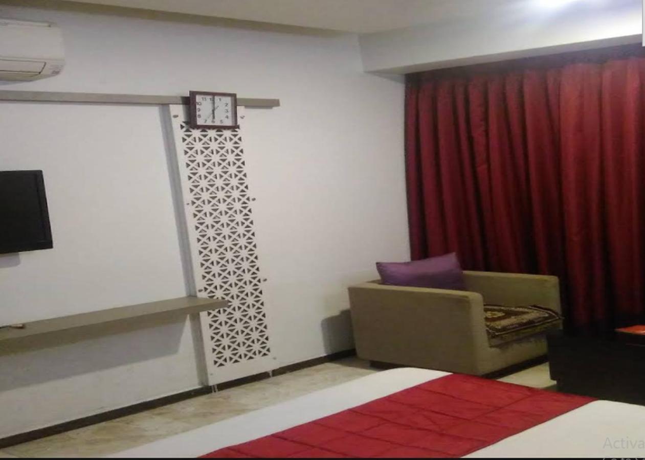 Maple Hotel 2*