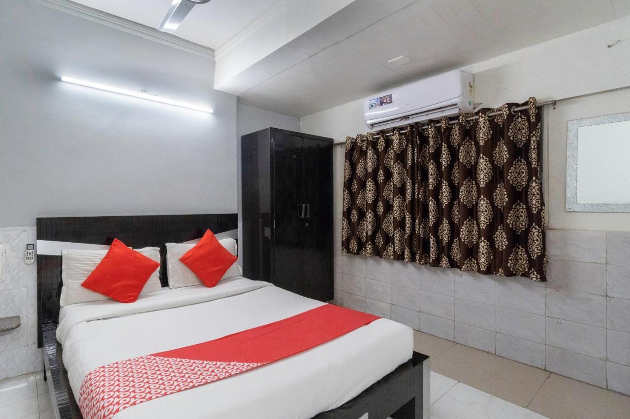 Oyo 13535 Aakash Hotel Ahmedabad