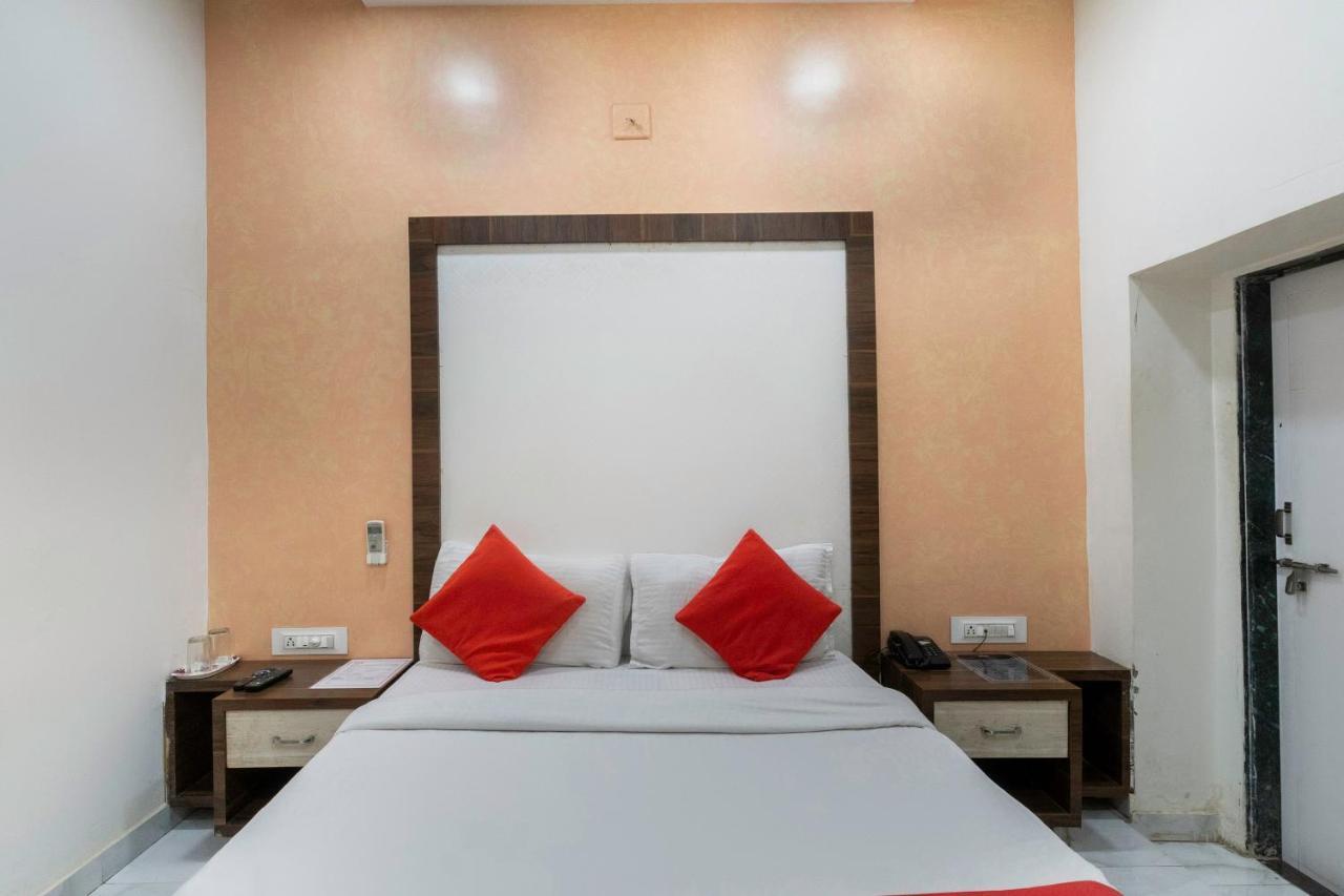 Hotel Oyo 13535 Aakash 3*