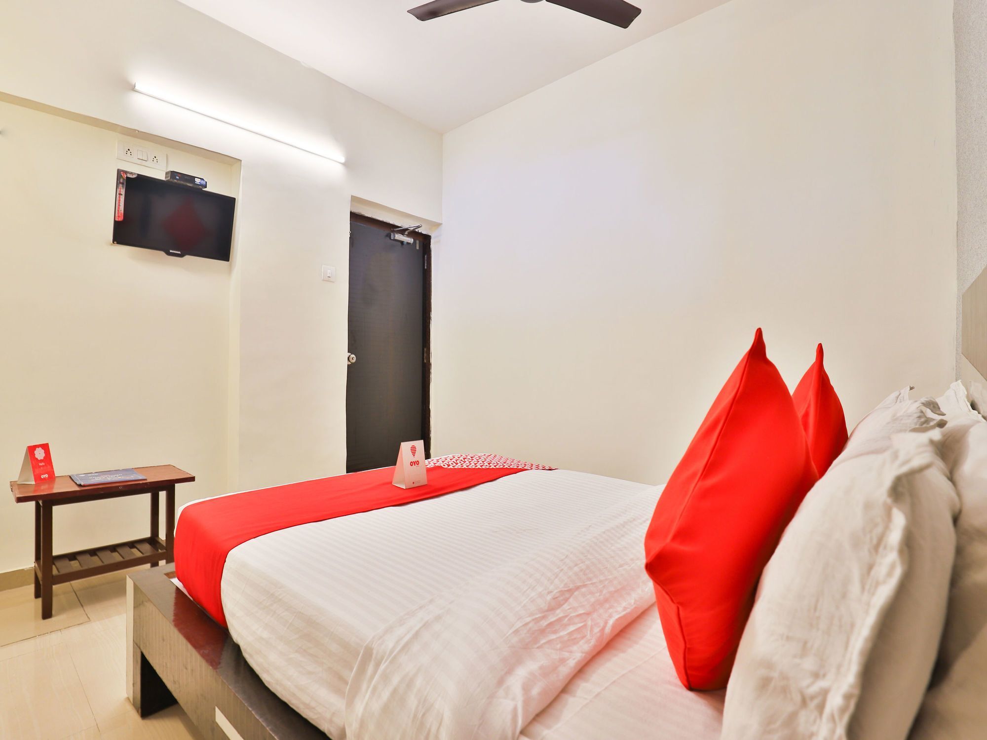 Hotel Oyo 13535 Aakash 3*