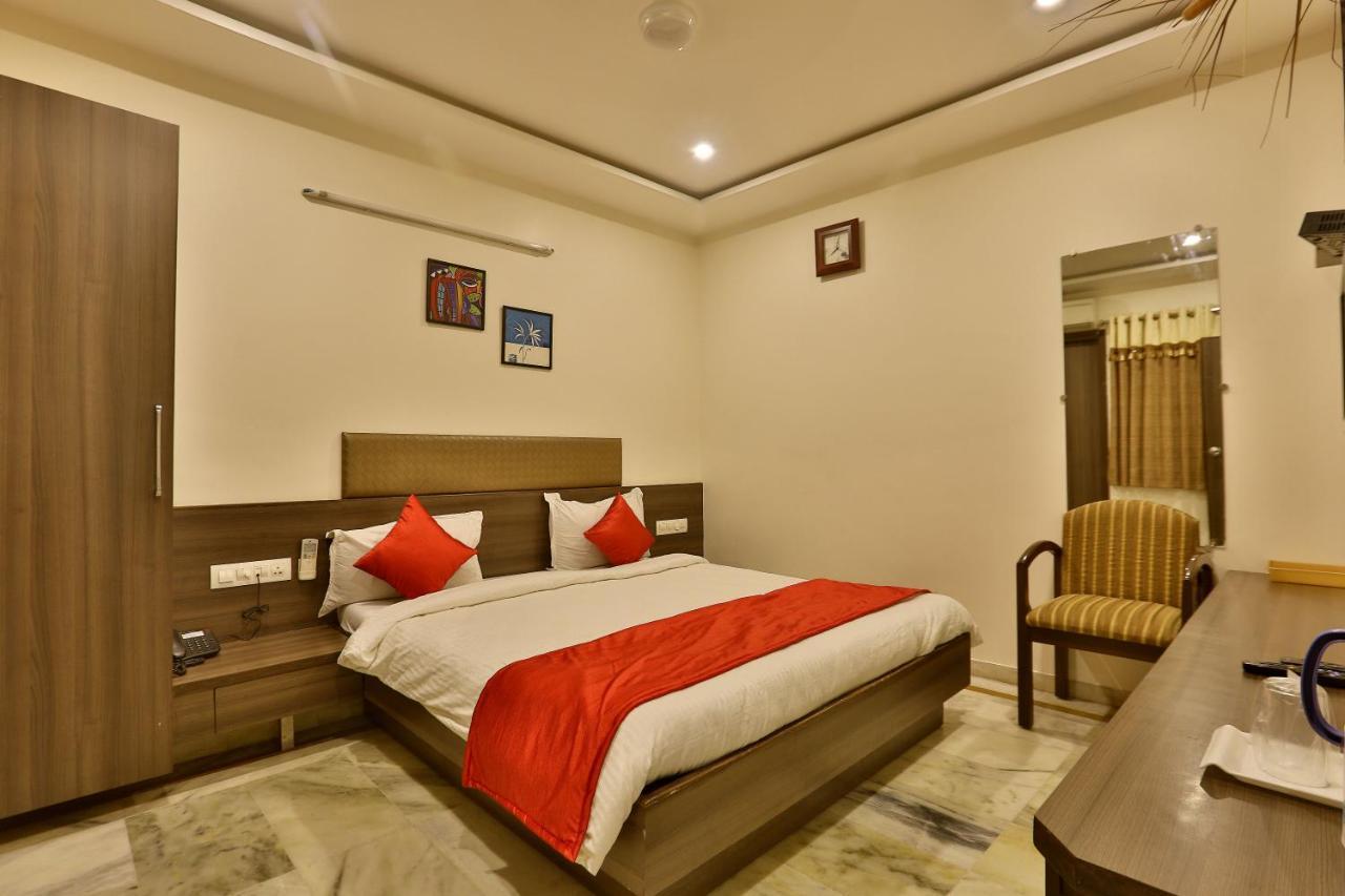 Kamran Palace 3* Ahmedabad