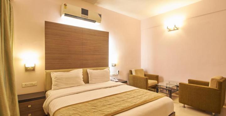 Hotel Rock Regency