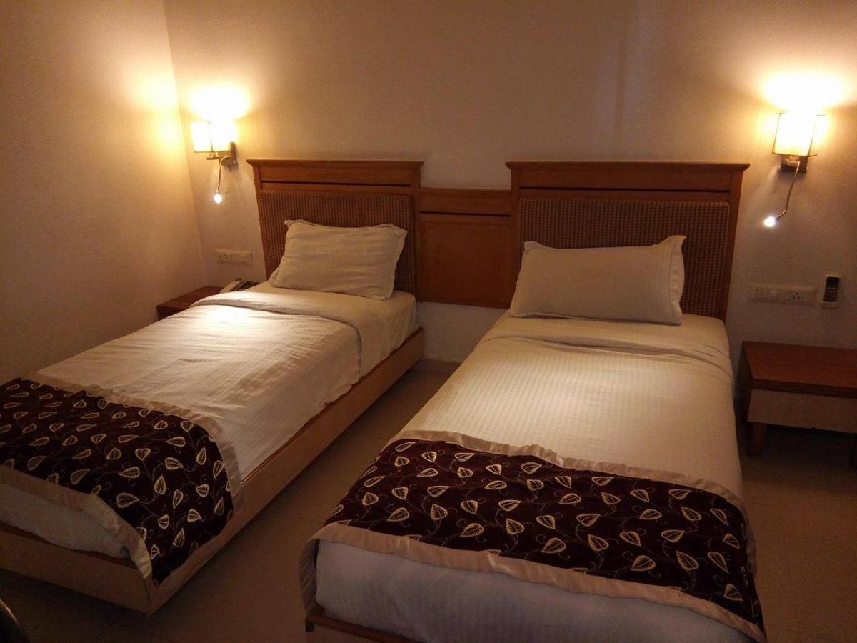 Hotel Rock Regency 3*