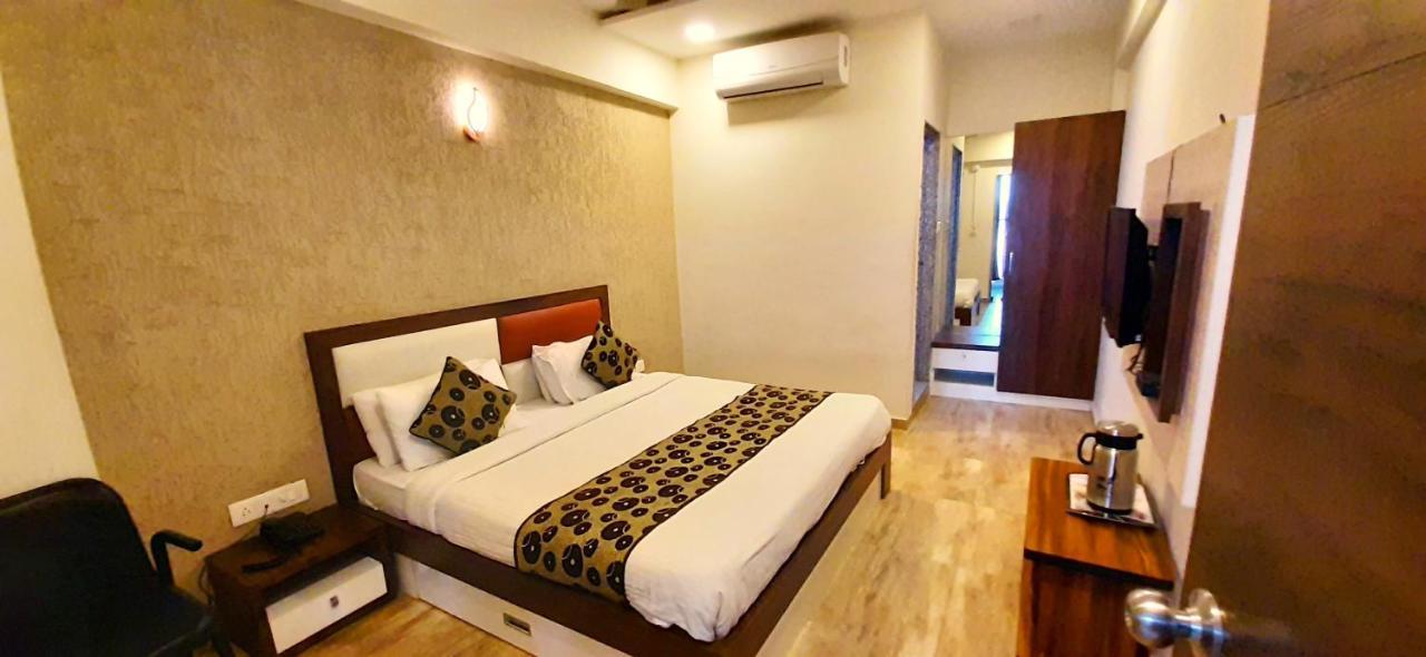 Tulip Plaza Hotel Ahmedabad