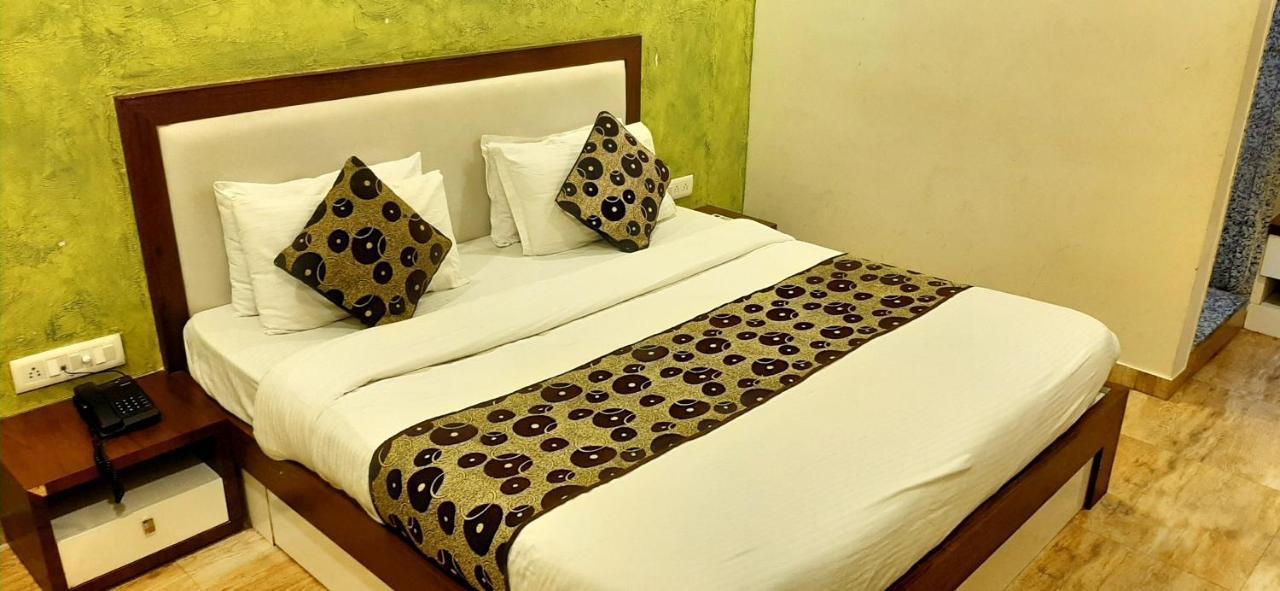 Tulip Plaza Hotel