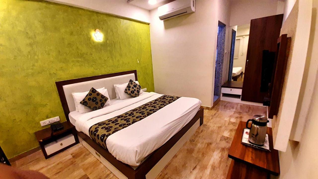Hotel Tulip Plaza Ahmedabad