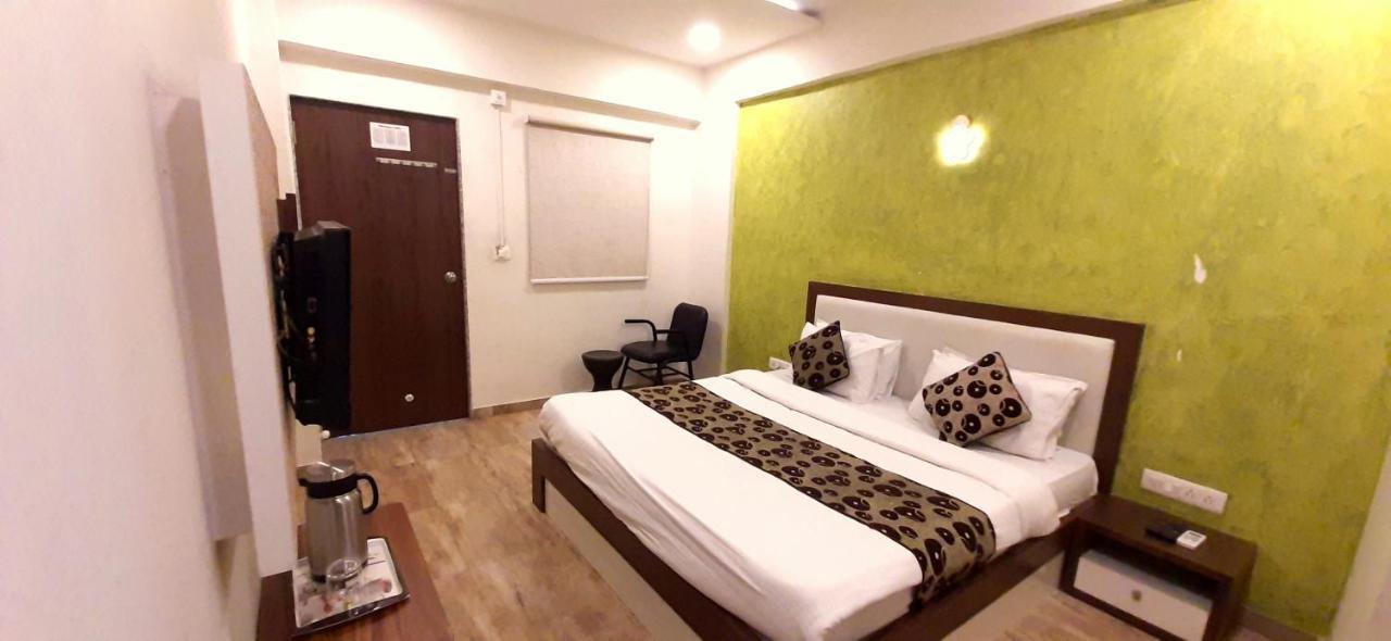 Tulip Plaza 3*