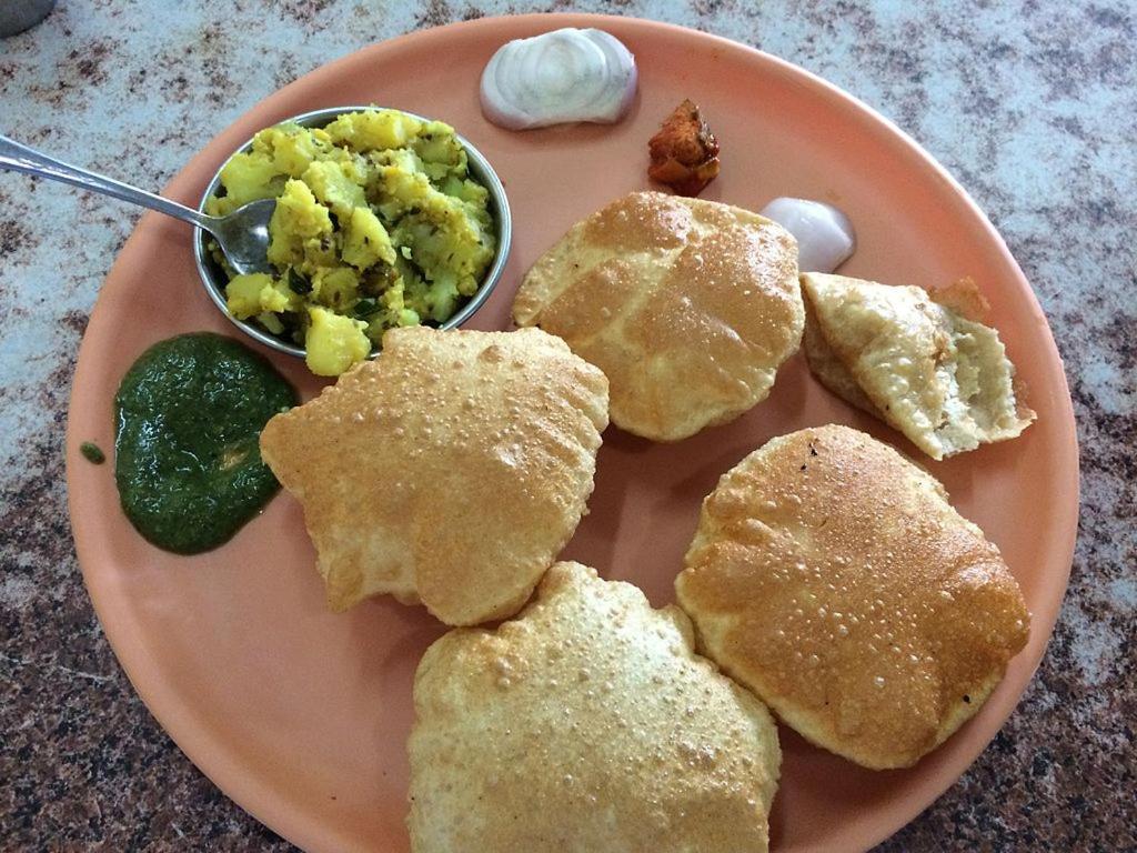 Sparsh - Chandkheda Hotel