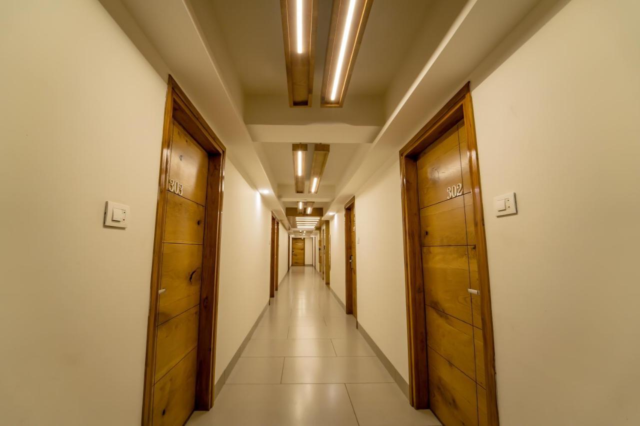 Hotel Pleasant 3*