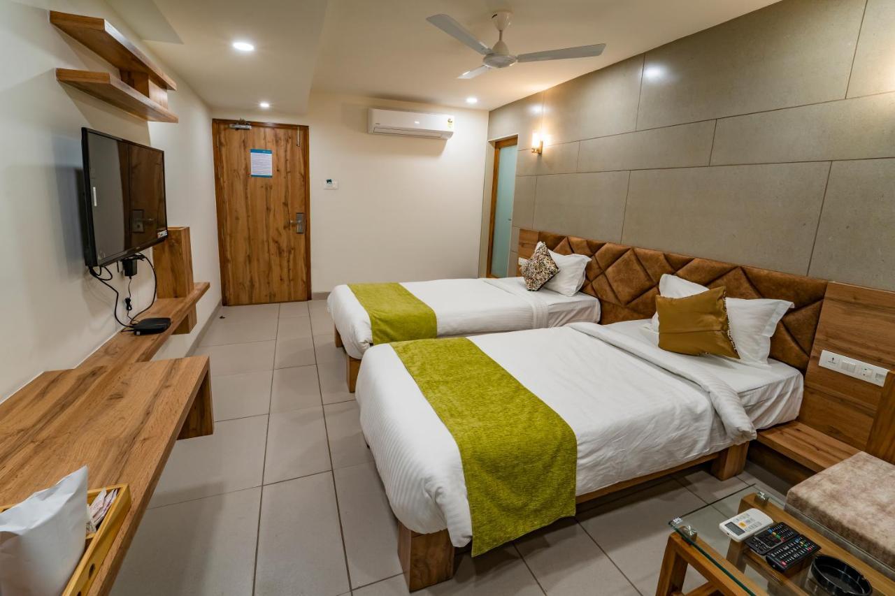 Hotel Pleasant Ahmedabad