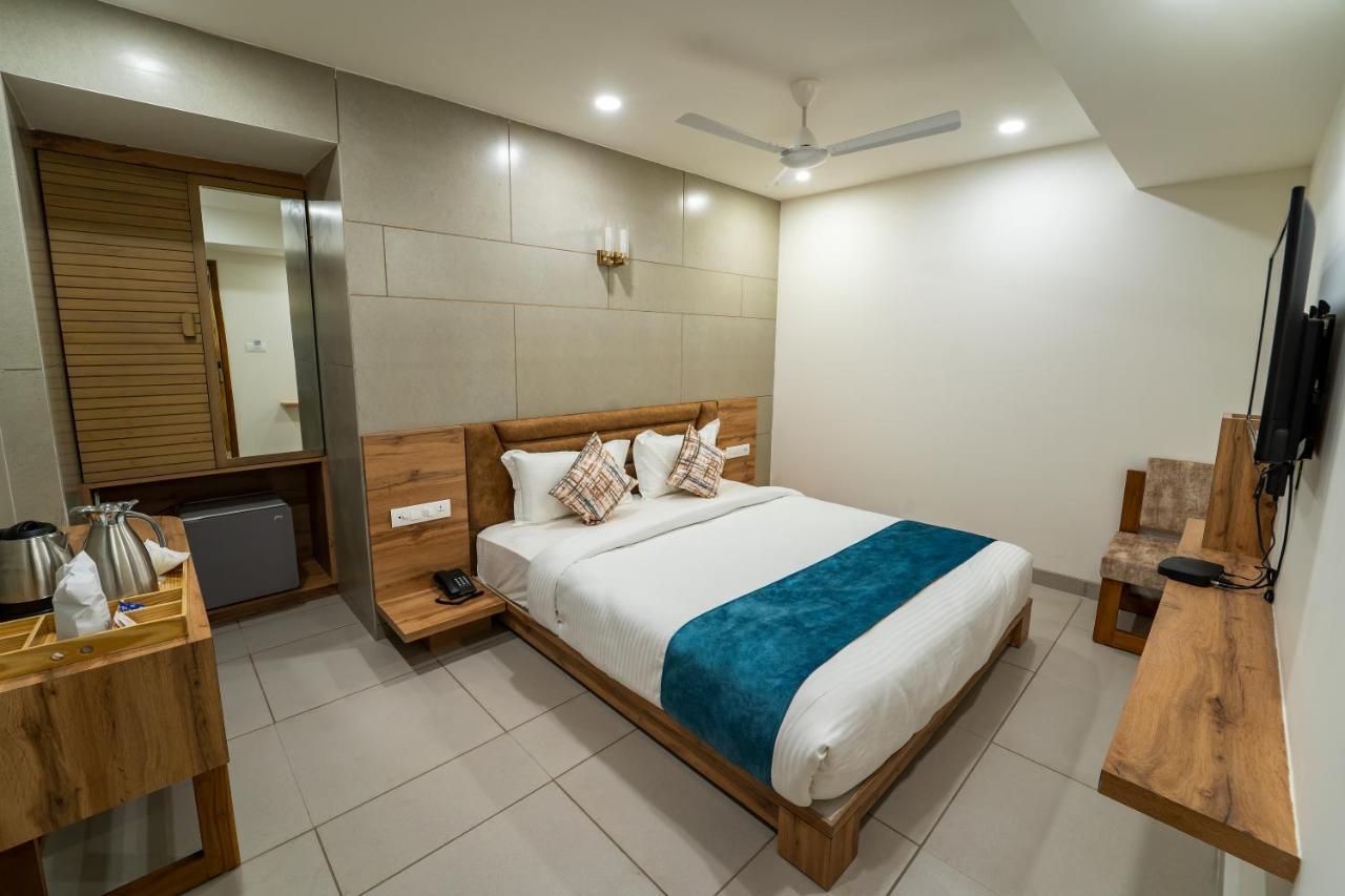 Hotel Pleasant Ahmedabad