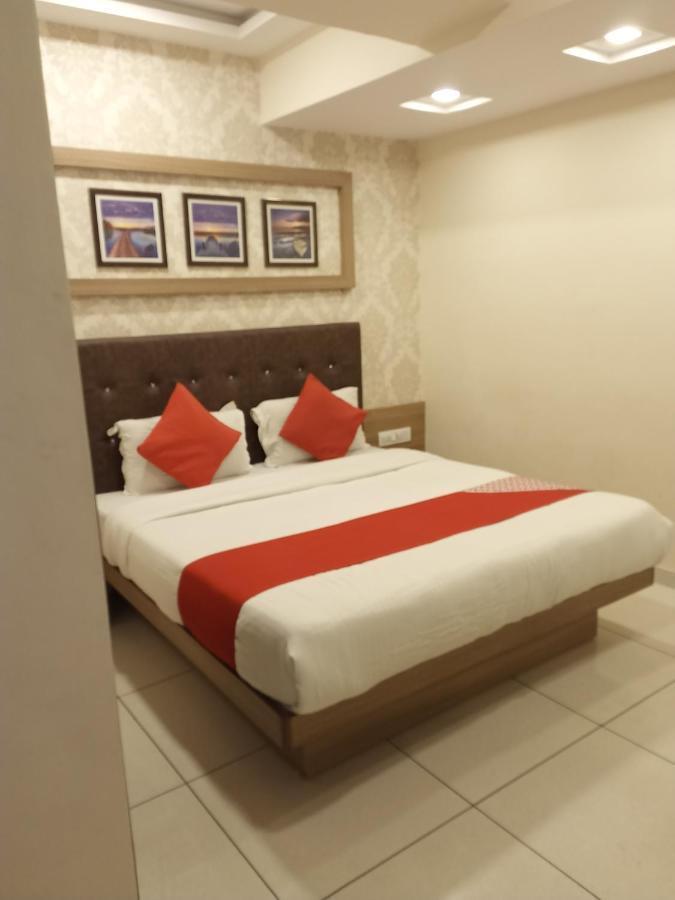 Rr Palace Hotel 3*