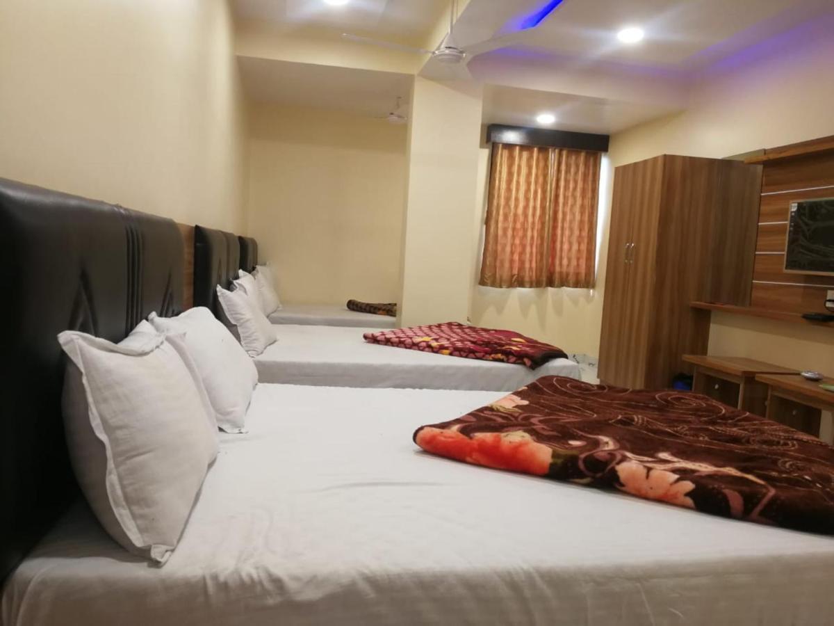 New Pathik Hotel 3*
