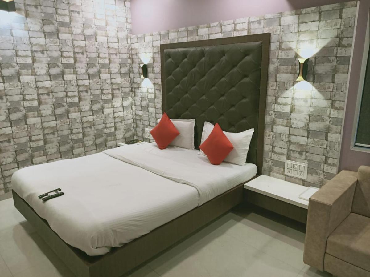 Hotel Airport One Ahmedabad