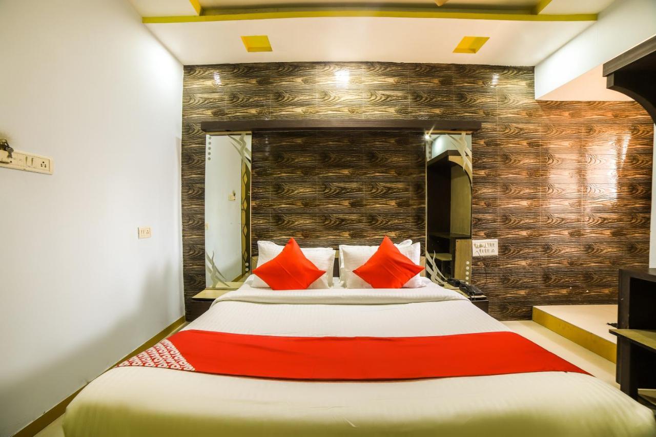 Oyo 69877 Sarthi Residency 3* Ahmedabad