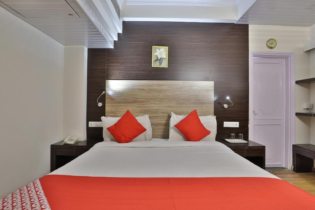 Oyo 2308 Crown Hotel Ahmedabad