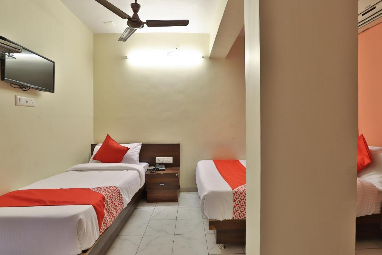 Hotel Oyo 2427 Raj Palace 3*