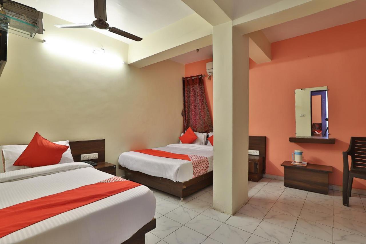 Hotel Oyo 2427 Raj Palace