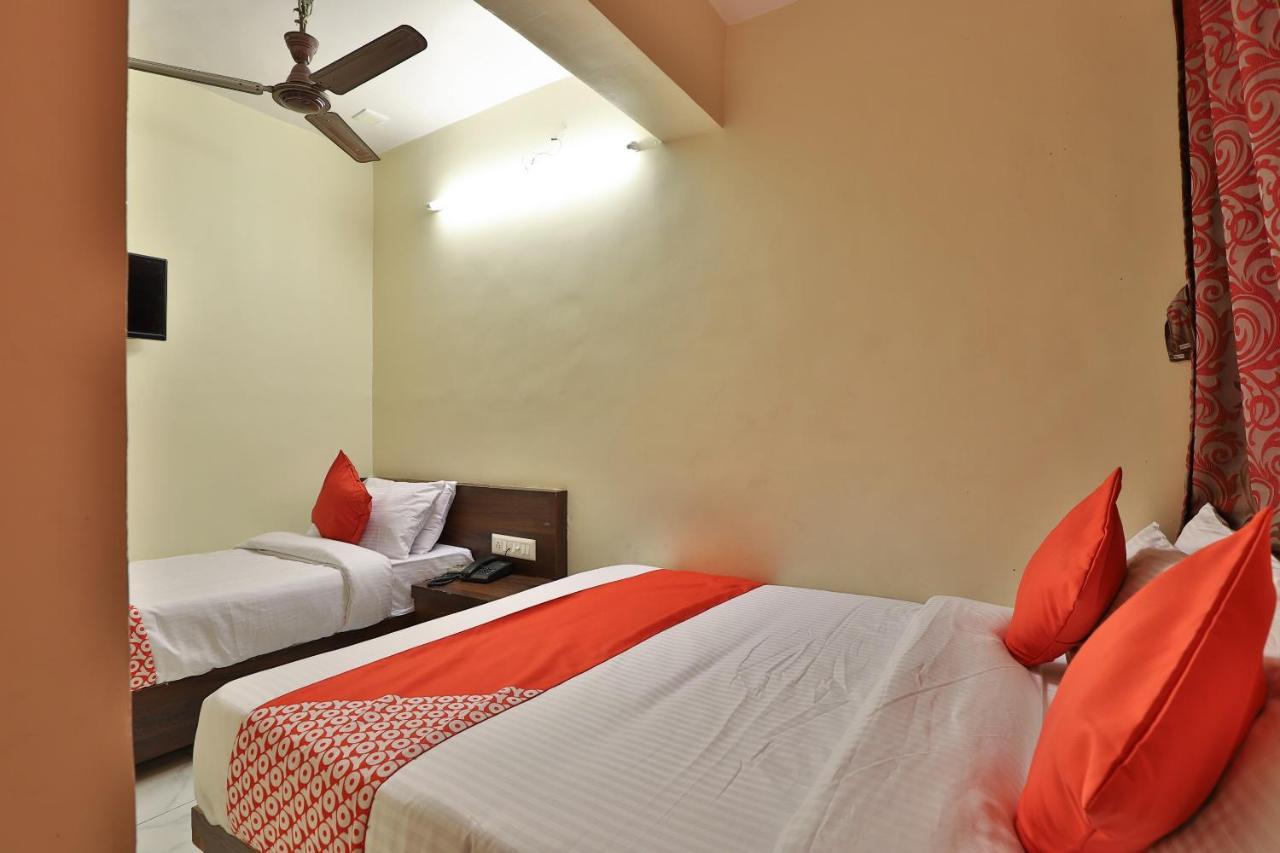 Oyo 2427 Raj Palace Hotel
