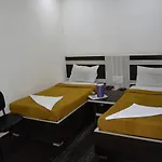 Midtown Hotel
