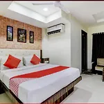 Hotel Gitanjali Inn