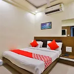 Oyo 11985 Hotel Khushboo