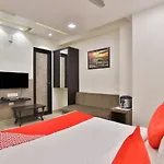 Oyo 23289 Hotel Anmol Palace