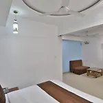 Hotel Mukund Palace