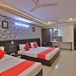 Hotel Seven