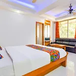 Fabhotel Raj Ratna - Nr Ashram Road