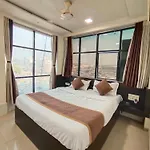 Hotel Palm Residency