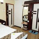 Marshall The Hotel
