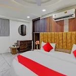 Hotel O Royal S1