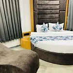 Hotel M Grand