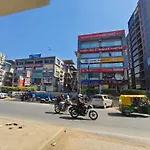 Hotel Maruti R