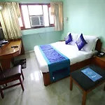 Oyo Rooms Vs Hospital Paldi