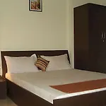 10Blossoms Signature Service Apartment