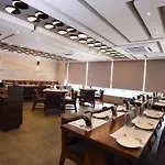 Hotel Grand Elegance