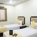 Fabhotel Rock Regency