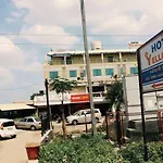 Hotel Yellow Lime