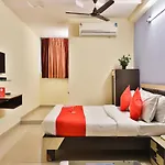Oyo 8376 Hotel Angel Plaza