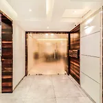 Hotel Summit