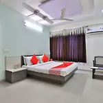 Oyo 2656 Hotel Sunstar
