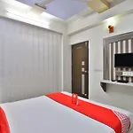 Oyo 2656 Hotel Sunstar