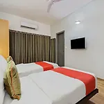 Oyo Townhouse 30 Ashram Road Ahmedabad
