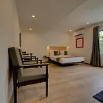 Oyo Townhouse 150 Shreyas Colony