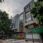 Oyo Townhouse 150 Shreyas Colony