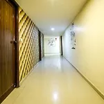Oyo 893 Hotel Seven