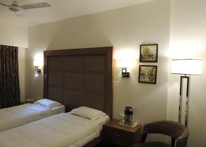 Hotel Host Inn