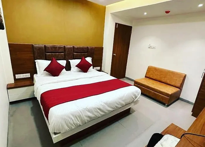 Hotel Eagle Inn, Naroda